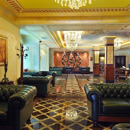 Park Hotel Stara Zagora Zewnętrze zdjęcie Lobby