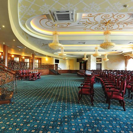 Park Hotel Stara Zagora Zewnętrze zdjęcie The interior of the main hall
