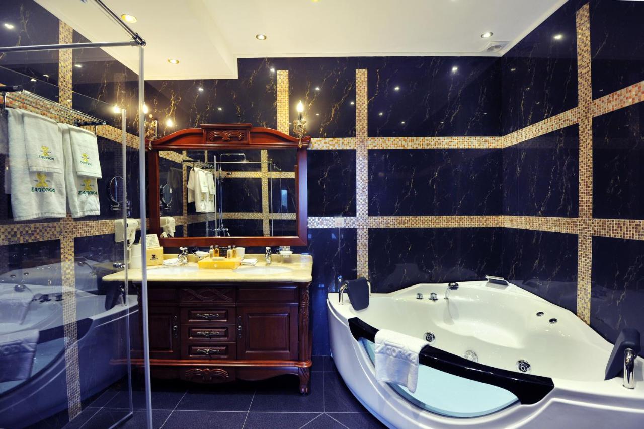 Park Hotel Stara Zagora Zewnętrze zdjęcie A modern bathroom