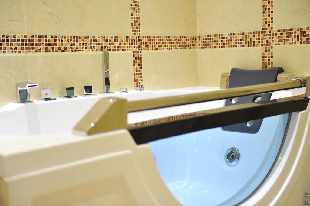 Park Hotel Stara Zagora Pokój zdjęcie A modern spa