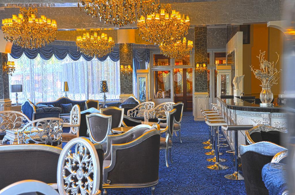 Park Hotel Stara Zagora Zewnętrze zdjęcie The Blue Bar